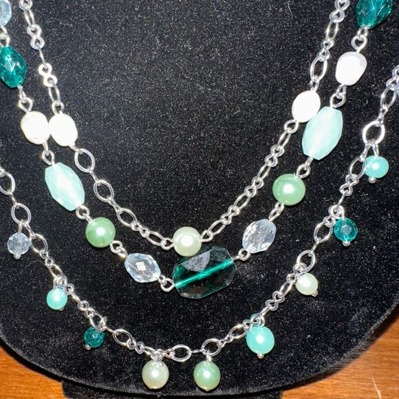 Lia Sophia Blue Bead With Silver Tone Chain - Picture 3 of 6